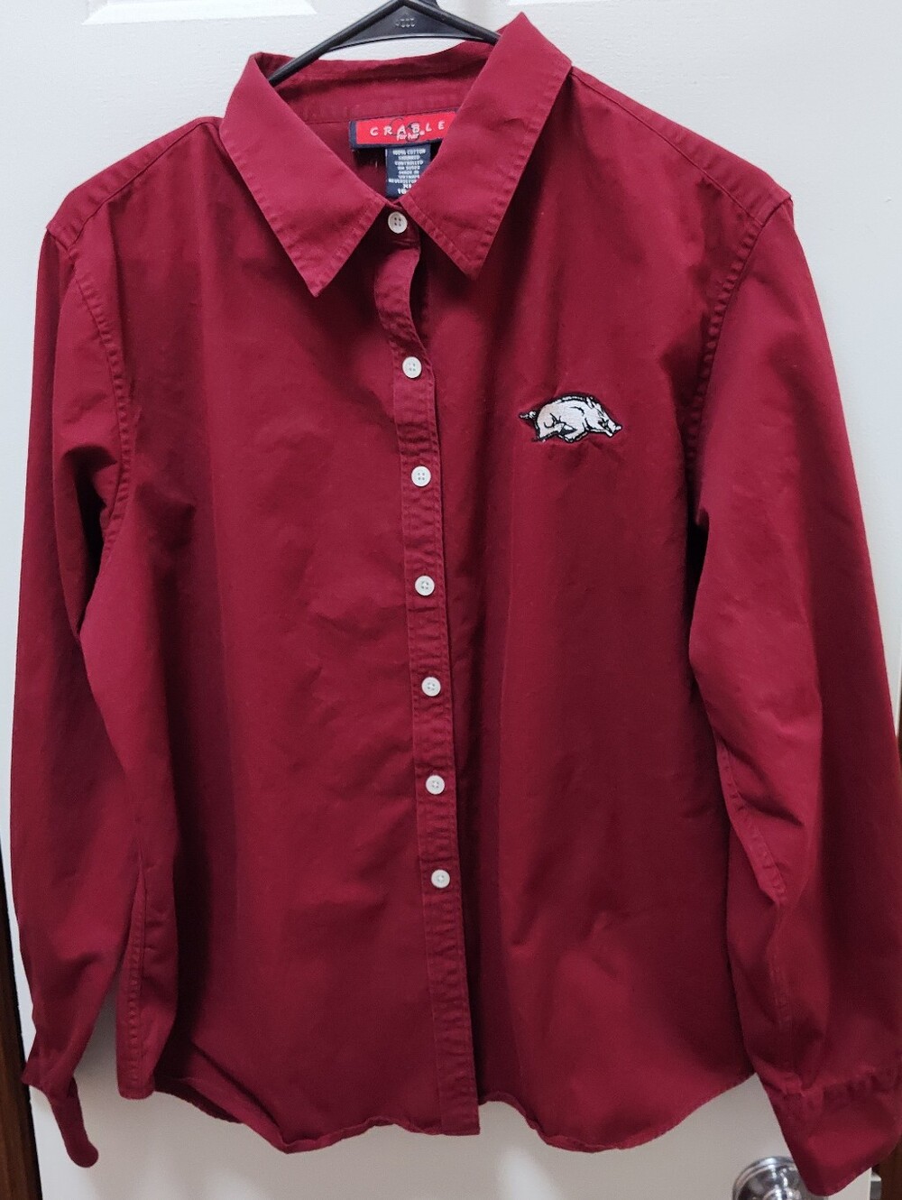 Arkansas Razorbacks Women's Red Button-Front Long Sleeve Shirt, Size XL, Crable